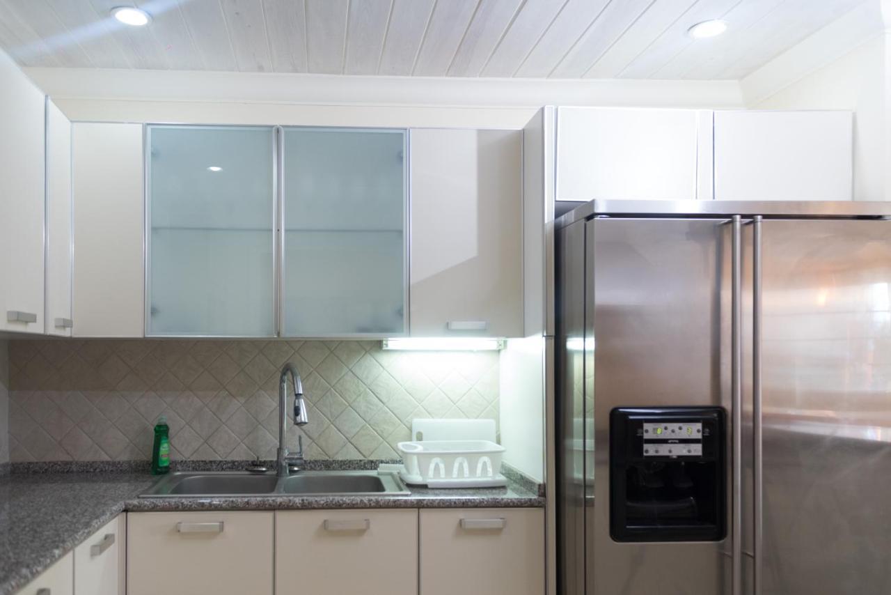 White Sands Beach Condos Крайст Чърч Екстериор снимка