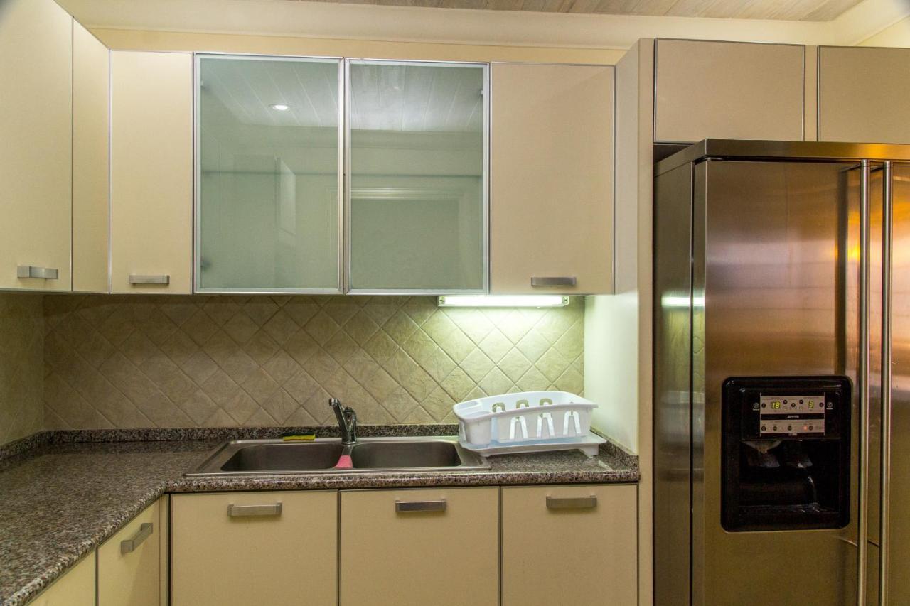White Sands Beach Condos Крайст Чърч Екстериор снимка
